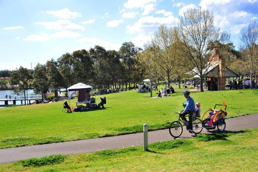 Greenview In Sydney Olympic Park Exteriör bild